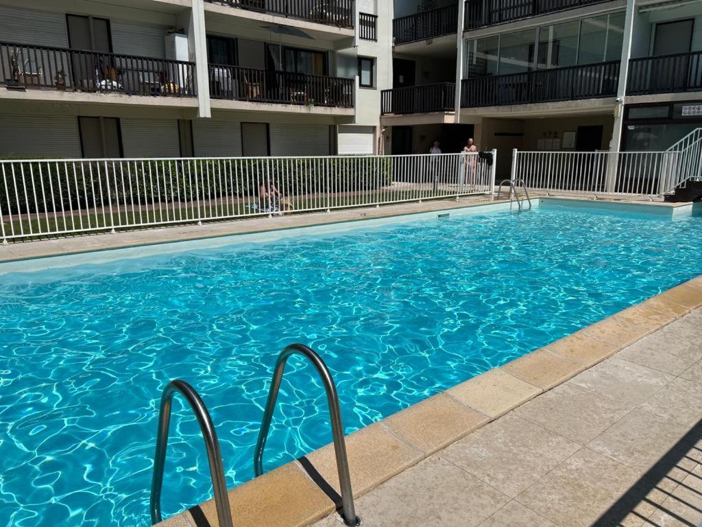 Le Cosy Avec Piscine, Balcon Et Parking Apartment Trouville-sur-Mer Bagian luar foto